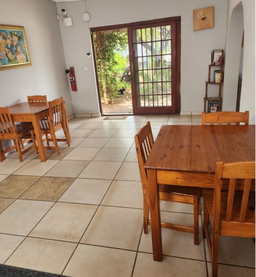 airport budget accommodation