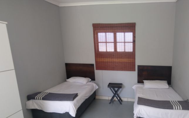 budget accommodation or tambo airport